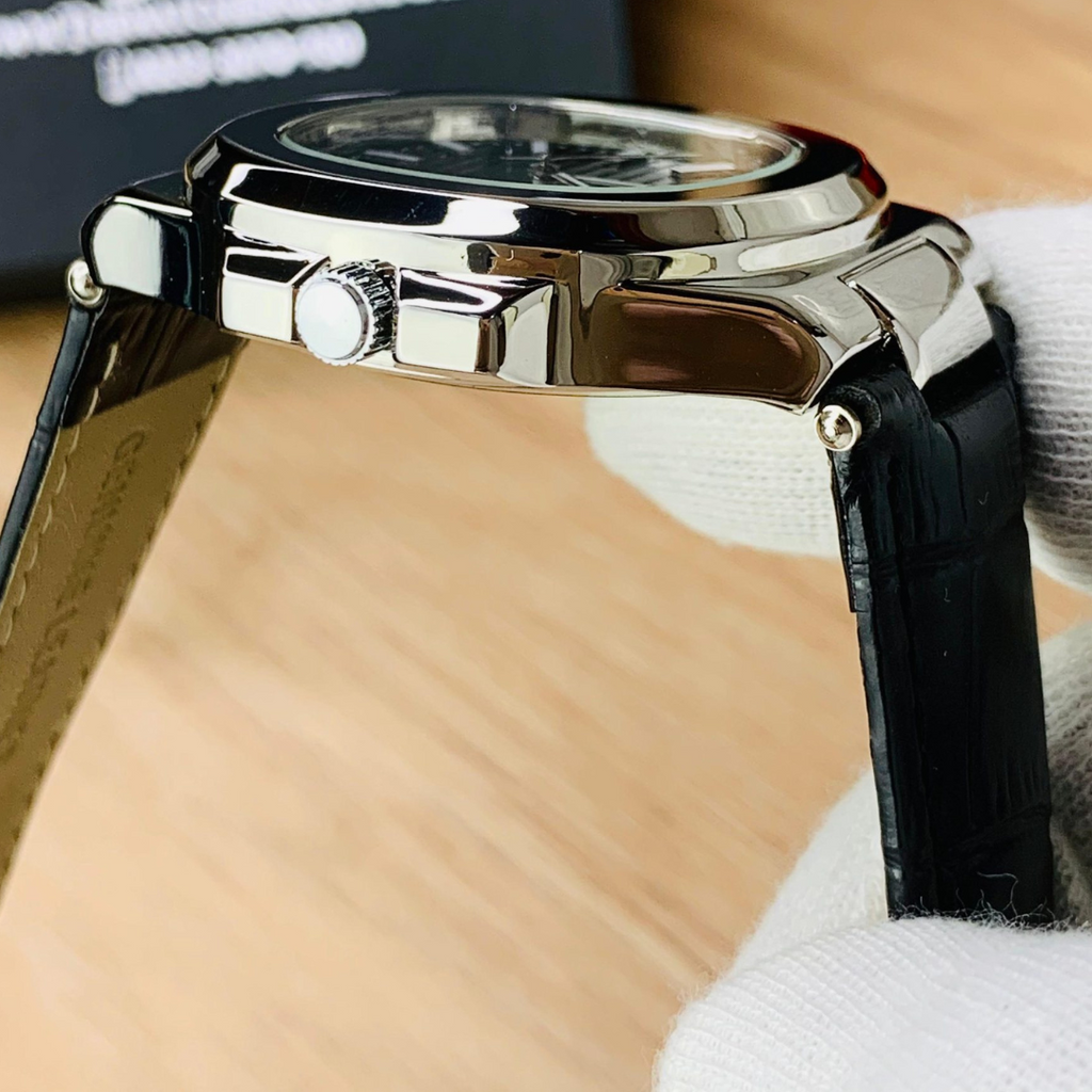 Patek Philippe Nautilus – Black Leather Strap